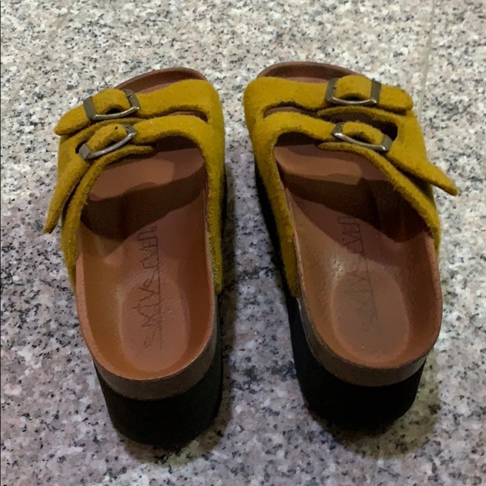 Shoes - Picture 3 of 3